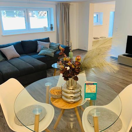 Schickes Apartment Mit Direkter Waldrandlage ガイゼンハイム エクステリア 写真